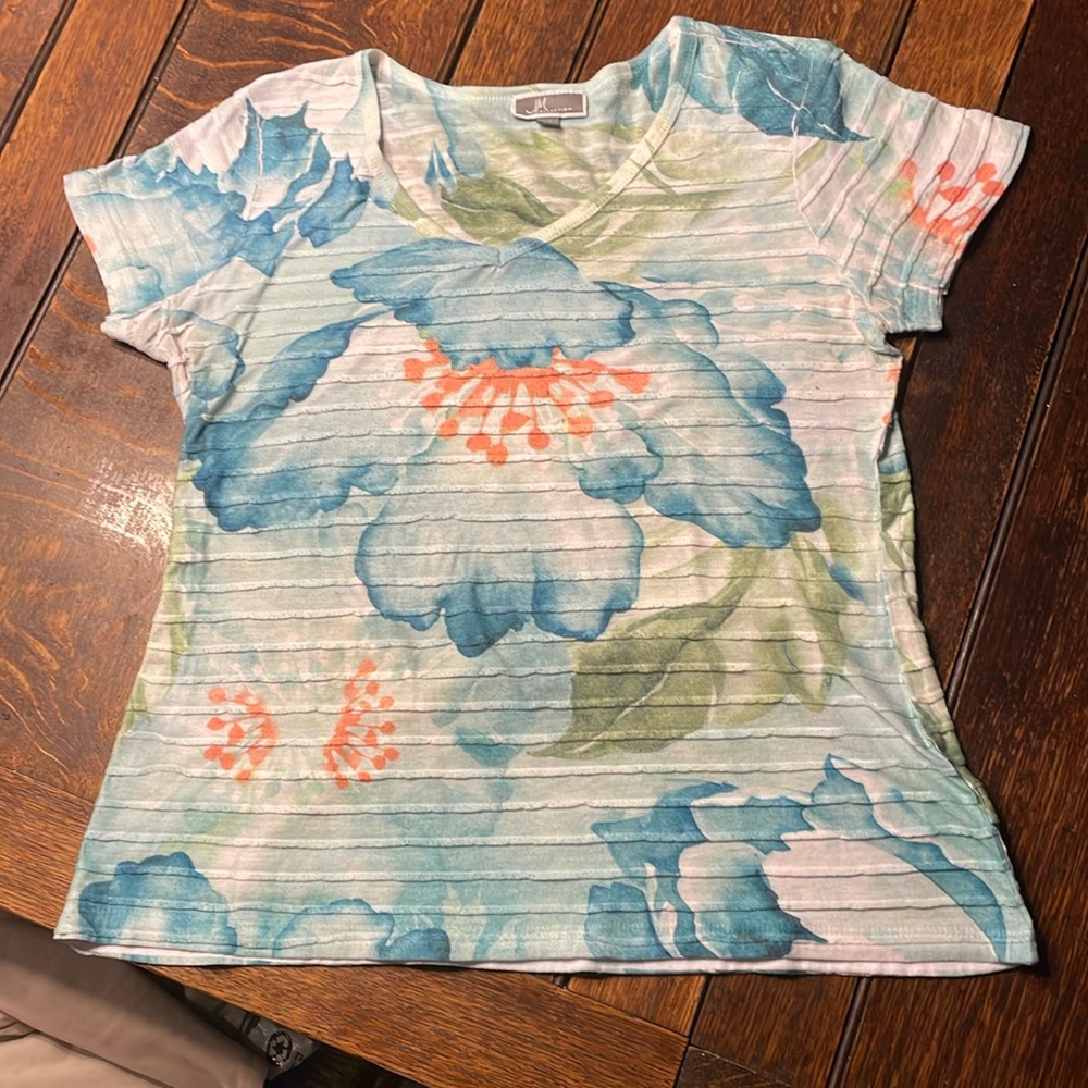 Blue Green V Neck Lightweight Floral T Shirt